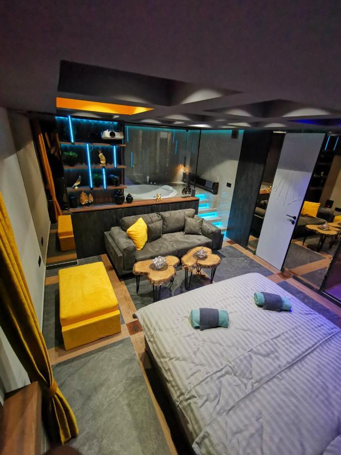 Pentlux - Spa Penthouse In The Heart Of Üsküp Dış mekan fotoğraf